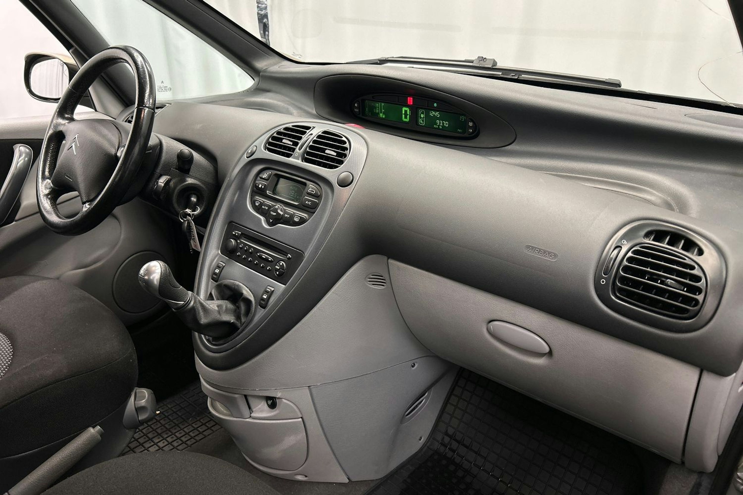 Ruskea (beige) Citroën PICASSO 2007 kuva 15.