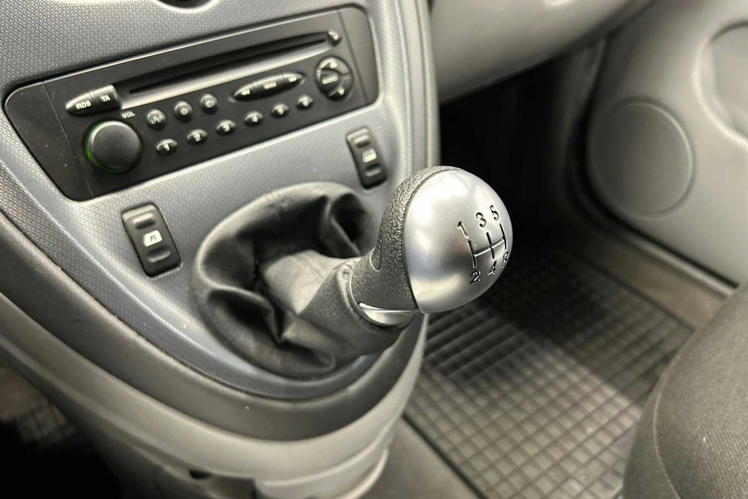 Ruskea (beige) Citroën PICASSO 2007 kuva 20.