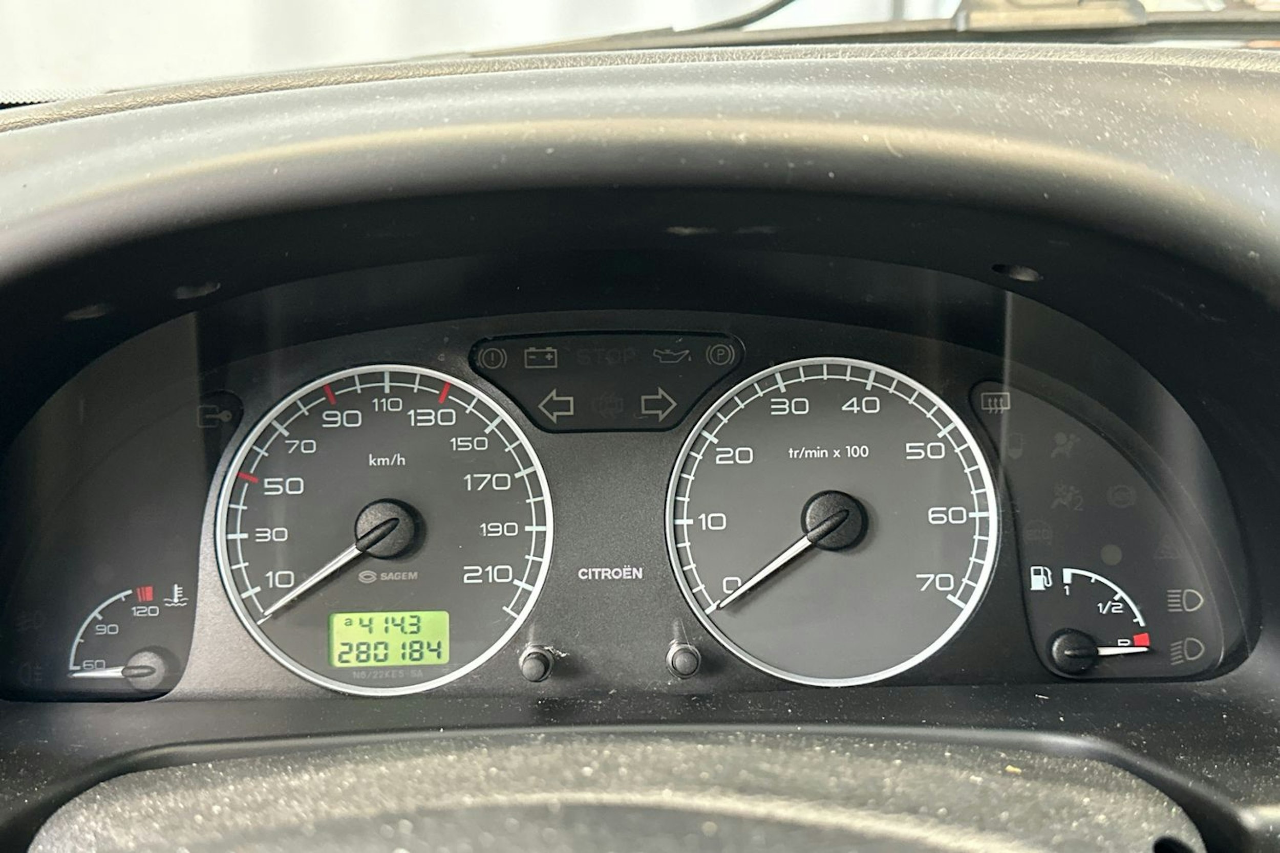 ruskea (beige) Citroën Xsara 2006 kuva 14.