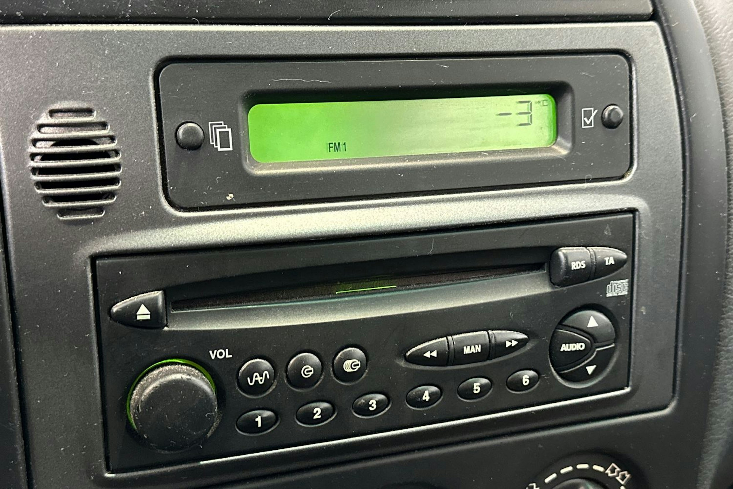 ruskea (beige) Citroën Xsara 2006 kuva 15.