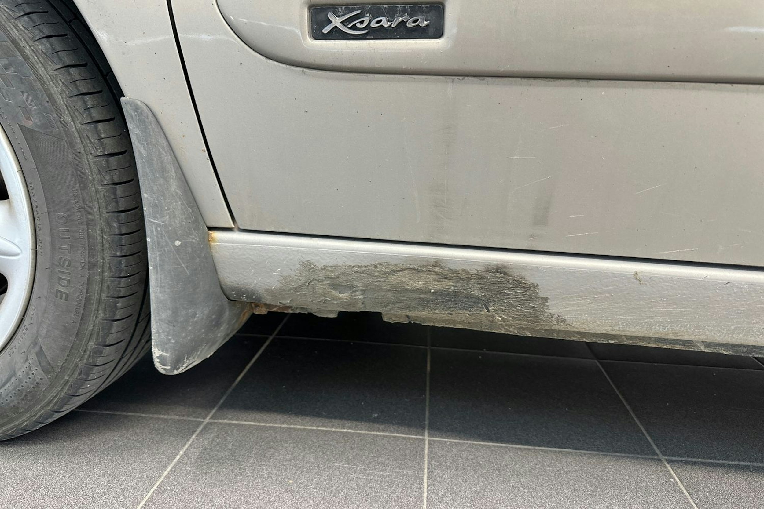 ruskea (beige) Citroën Xsara 2006 kuva 18.