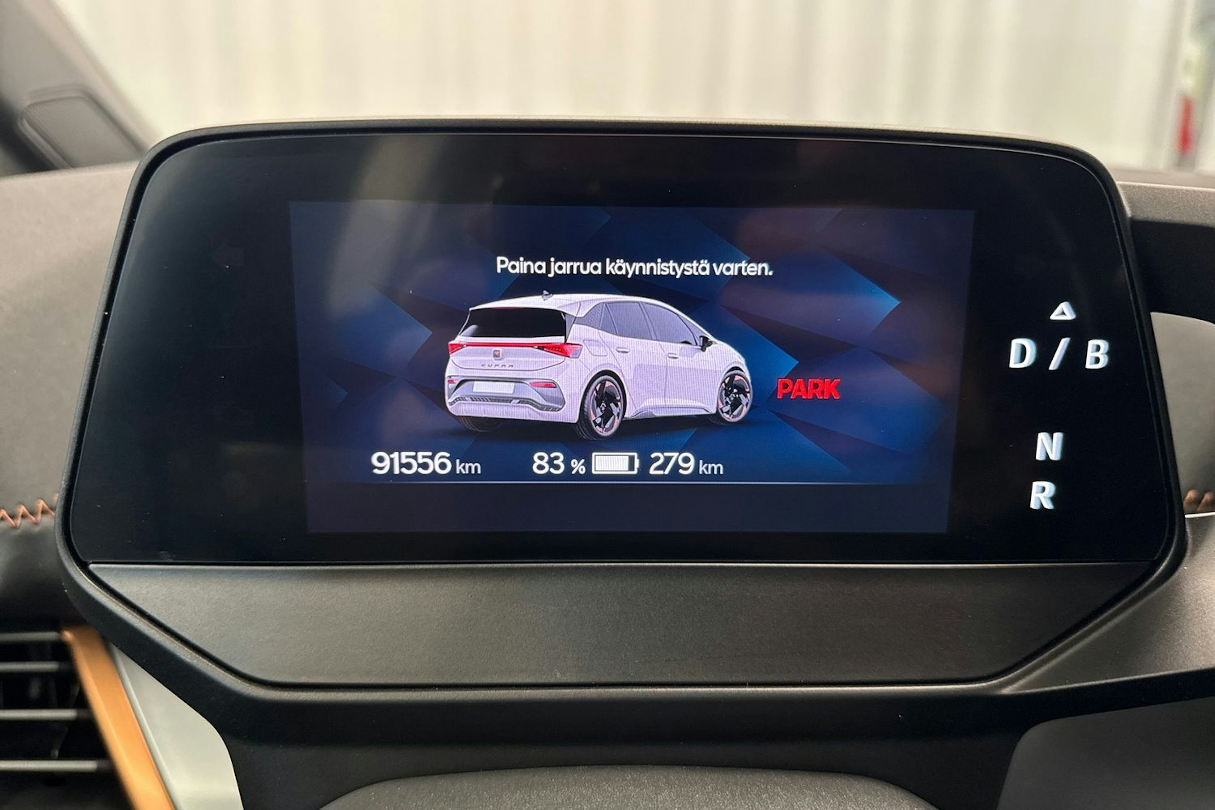 sininen CUPRA Born 2021 kuva 17.