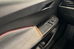 sininen CUPRA Born 2021 kuva 18.