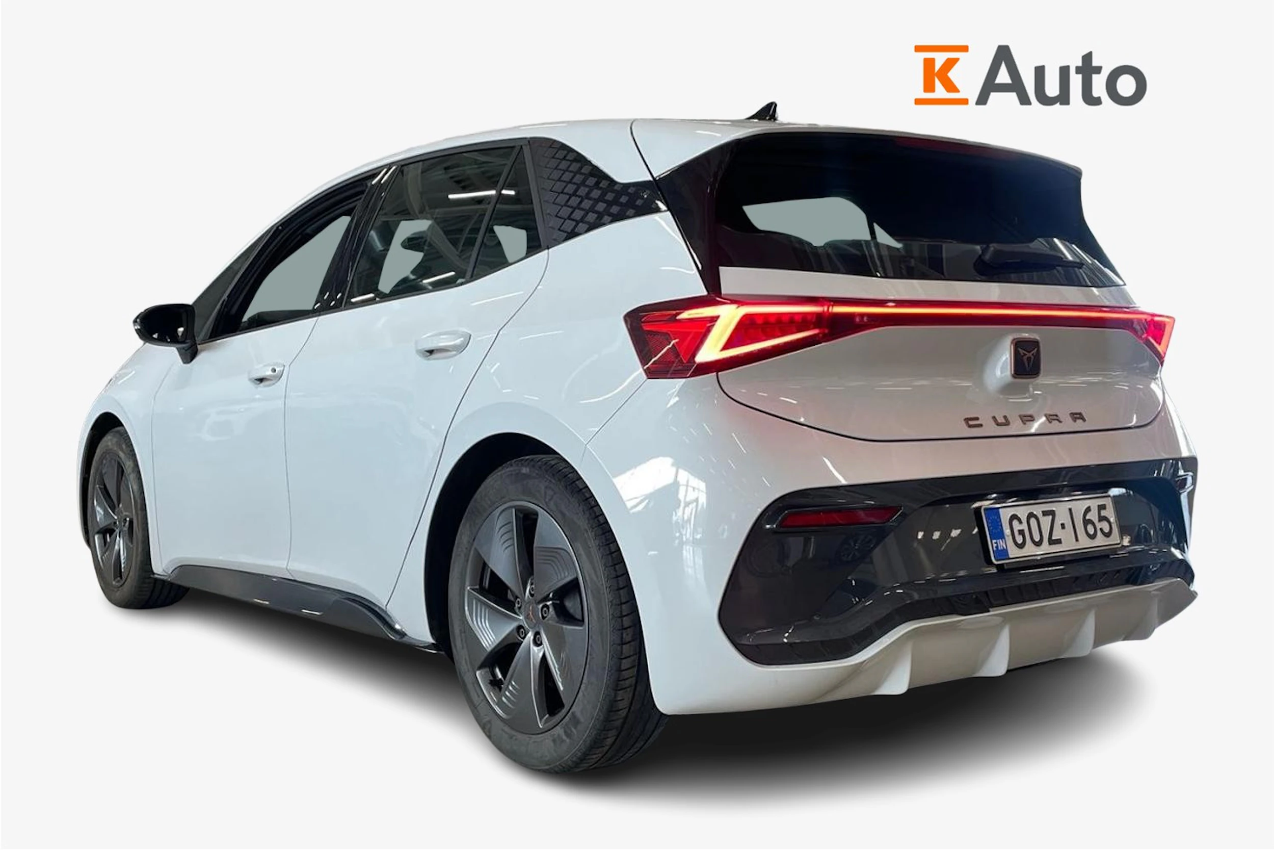 valkoinen CUPRA Born 2021 kuva 3.