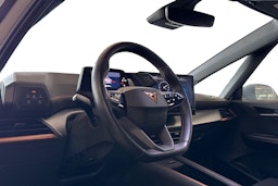 valkoinen CUPRA Born 2022 kuva 3.