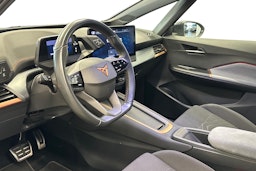 valkoinen CUPRA Born 2022 kuva 3.