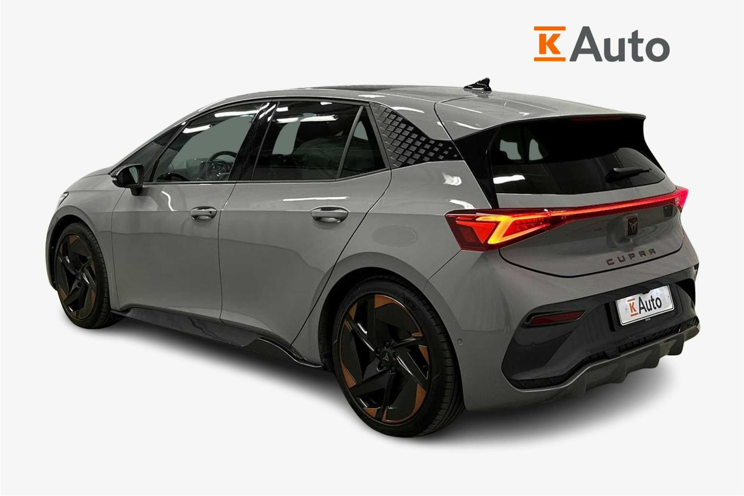 harmaa CUPRA Born 2022 kuva 2.
