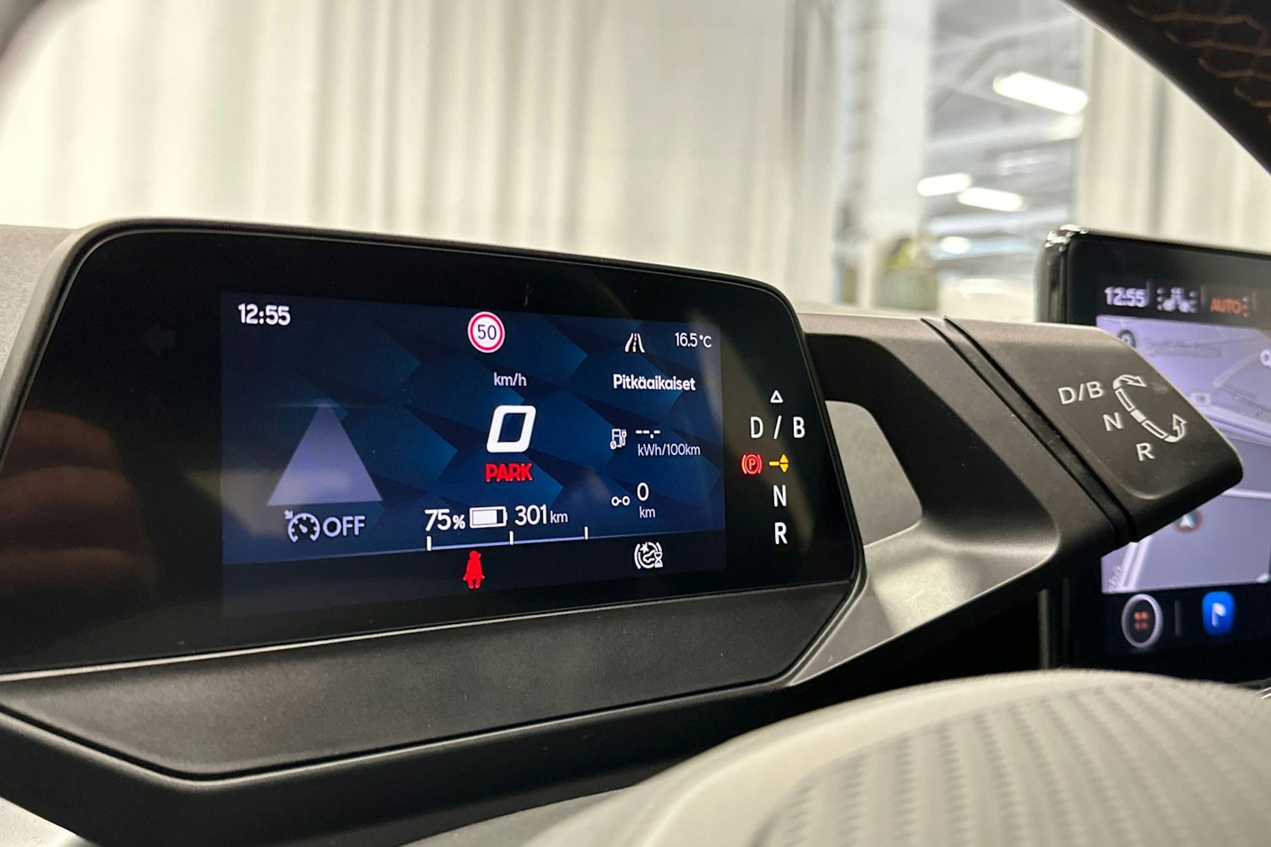 harmaa CUPRA Born 2022 kuva 16.