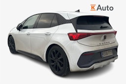 valkoinen CUPRA Born 2022 kuva 2.