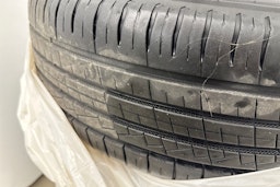 valkoinen CUPRA Born 2022 kuva 17.