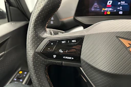 harmaa CUPRA Born 2022 kuva 15.