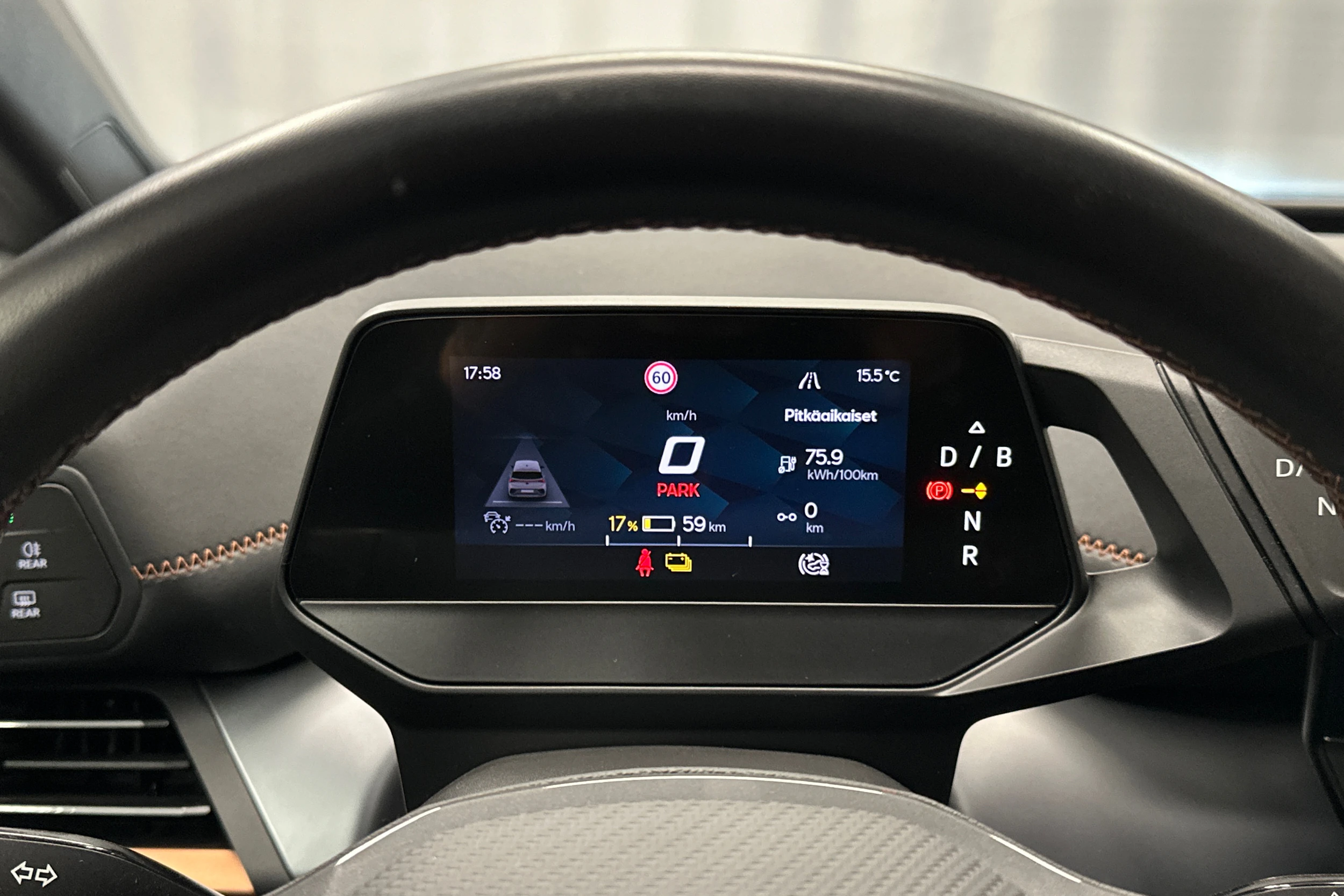 harmaa CUPRA Born 2022 kuva 17.