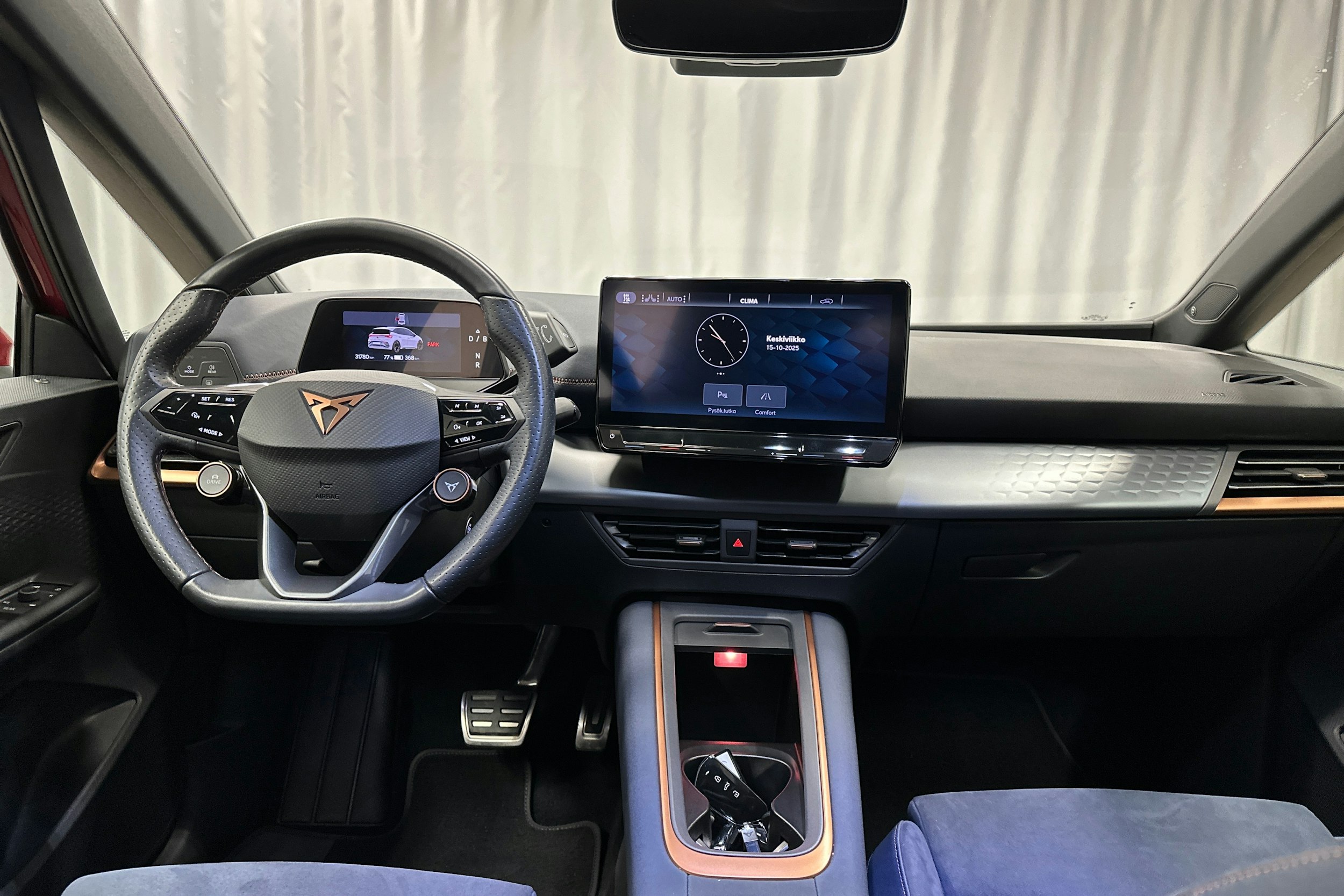 punainen CUPRA Born 2022 kuva 9.
