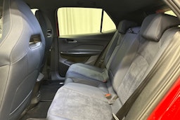 punainen CUPRA Born 2022 kuva 10.