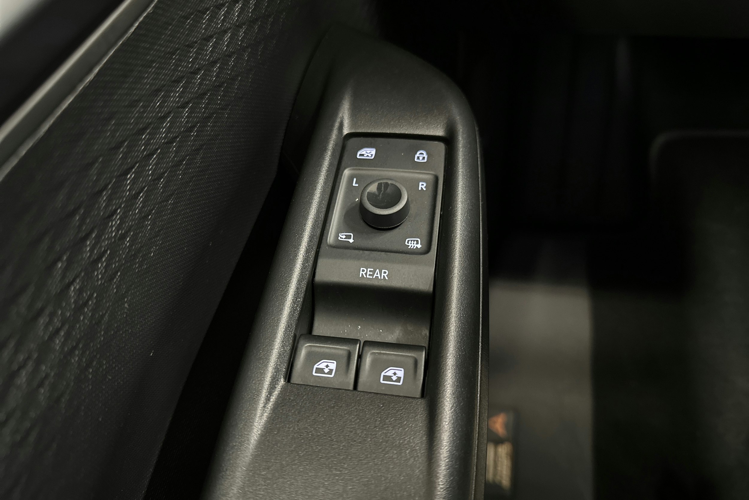 punainen CUPRA Born 2022 kuva 18.