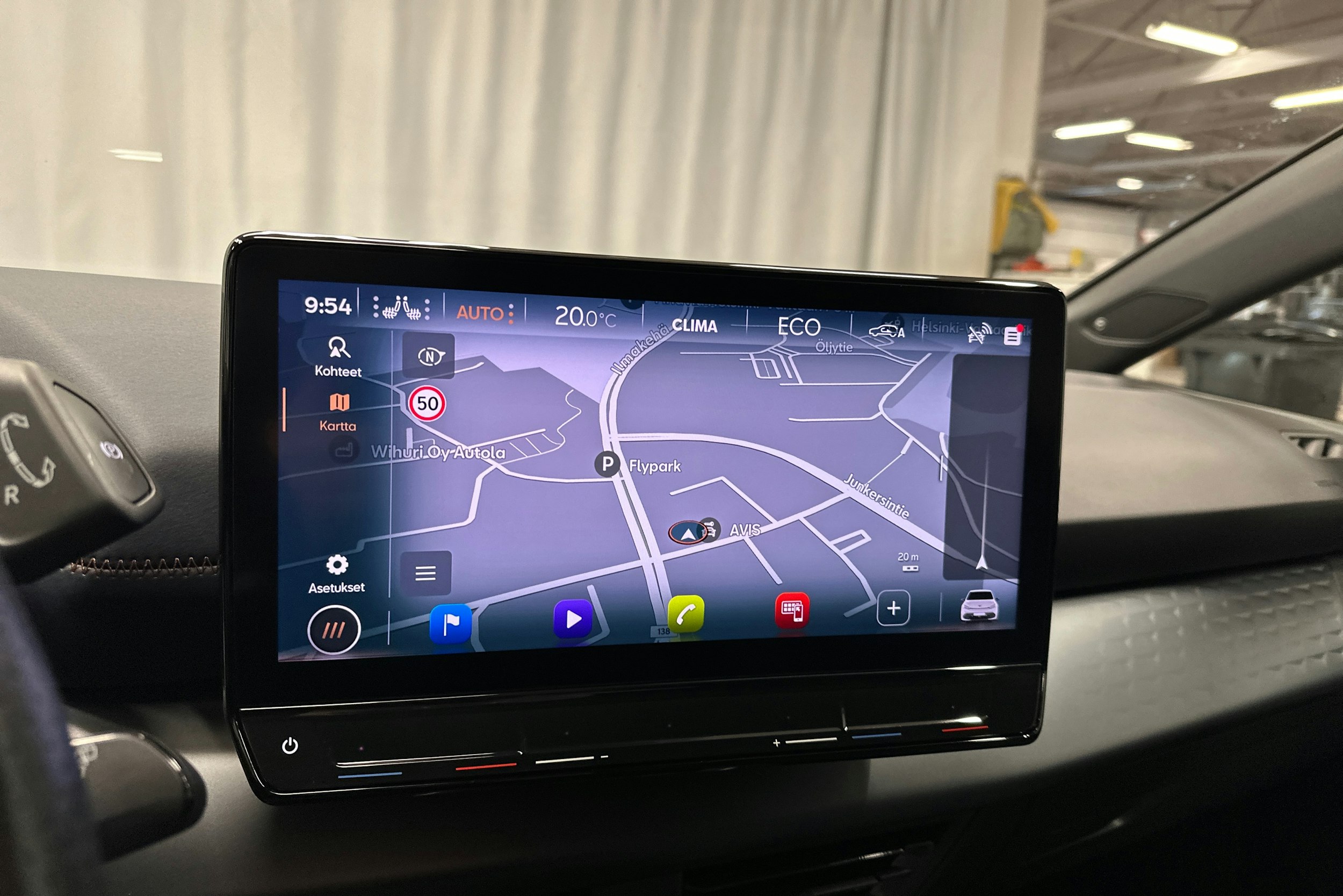 punainen CUPRA Born 2022 kuva 20.