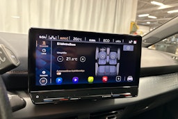 punainen CUPRA Born 2022 kuva 21.