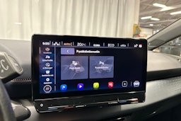 punainen CUPRA Born 2022 kuva 23.
