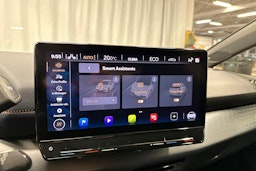 punainen CUPRA Born 2022 kuva 24.