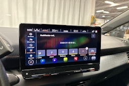 punainen CUPRA Born 2022 kuva 27.