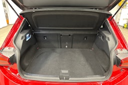 punainen CUPRA Born 2022 kuva 31.