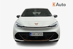 valkoinen CUPRA Born 2022 kuva 5.