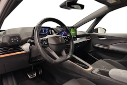 valkoinen CUPRA Born 2022 kuva 7.