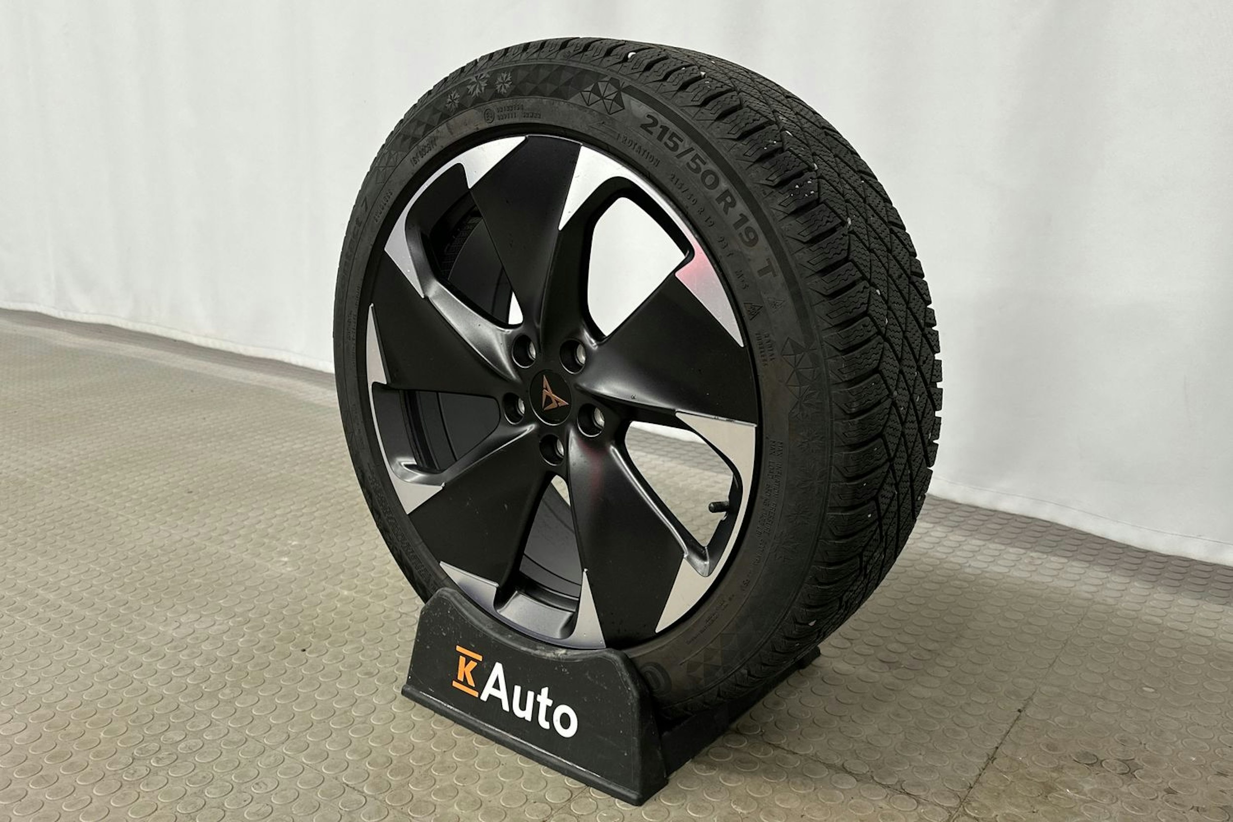 harmaa CUPRA Born 2022 kuva 10.