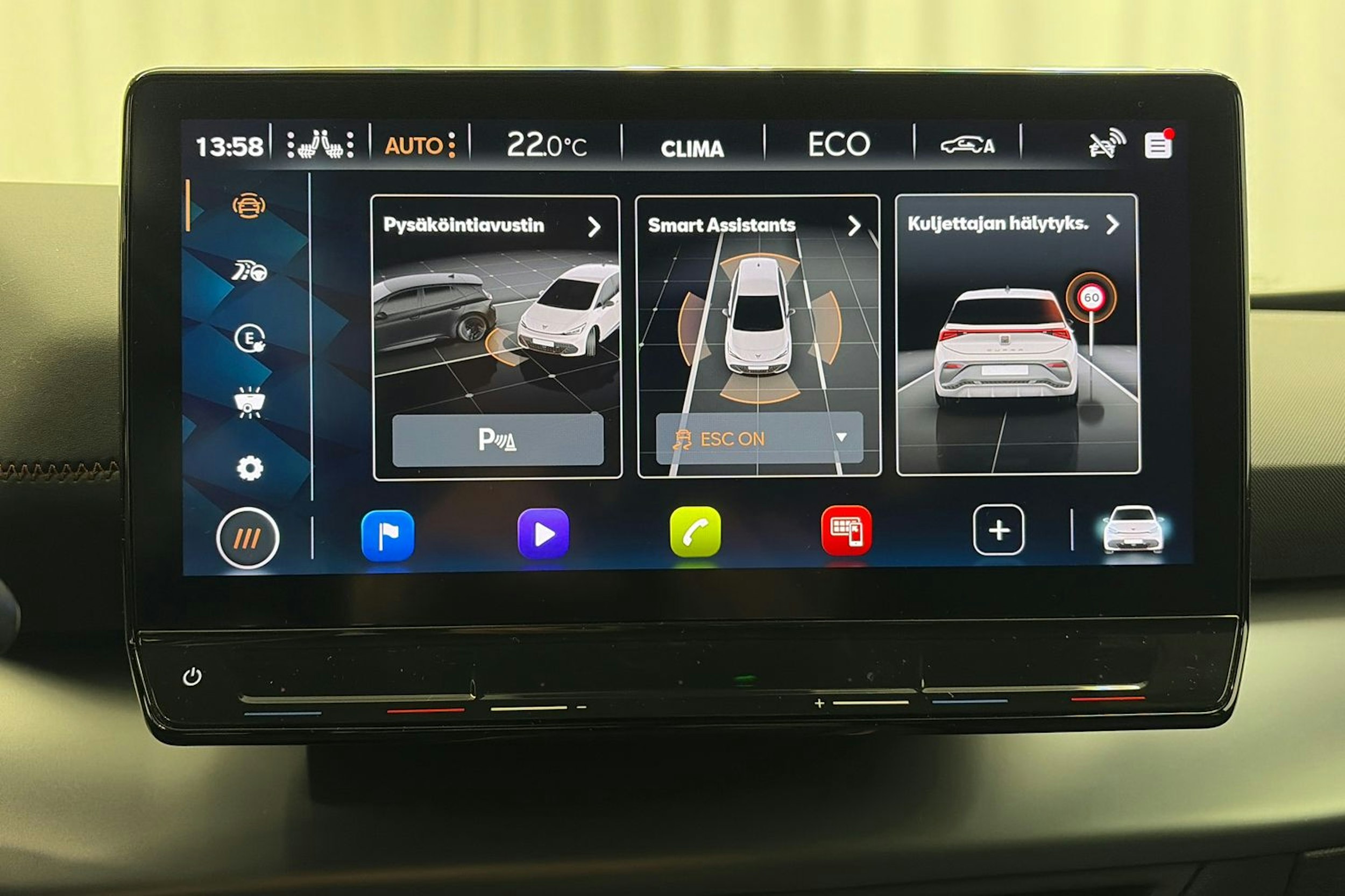 harmaa CUPRA Born 2022 kuva 19.