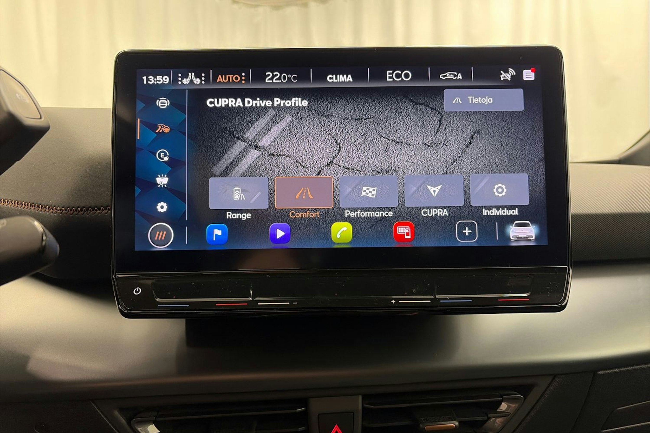 harmaa CUPRA Born 2022 kuva 23.