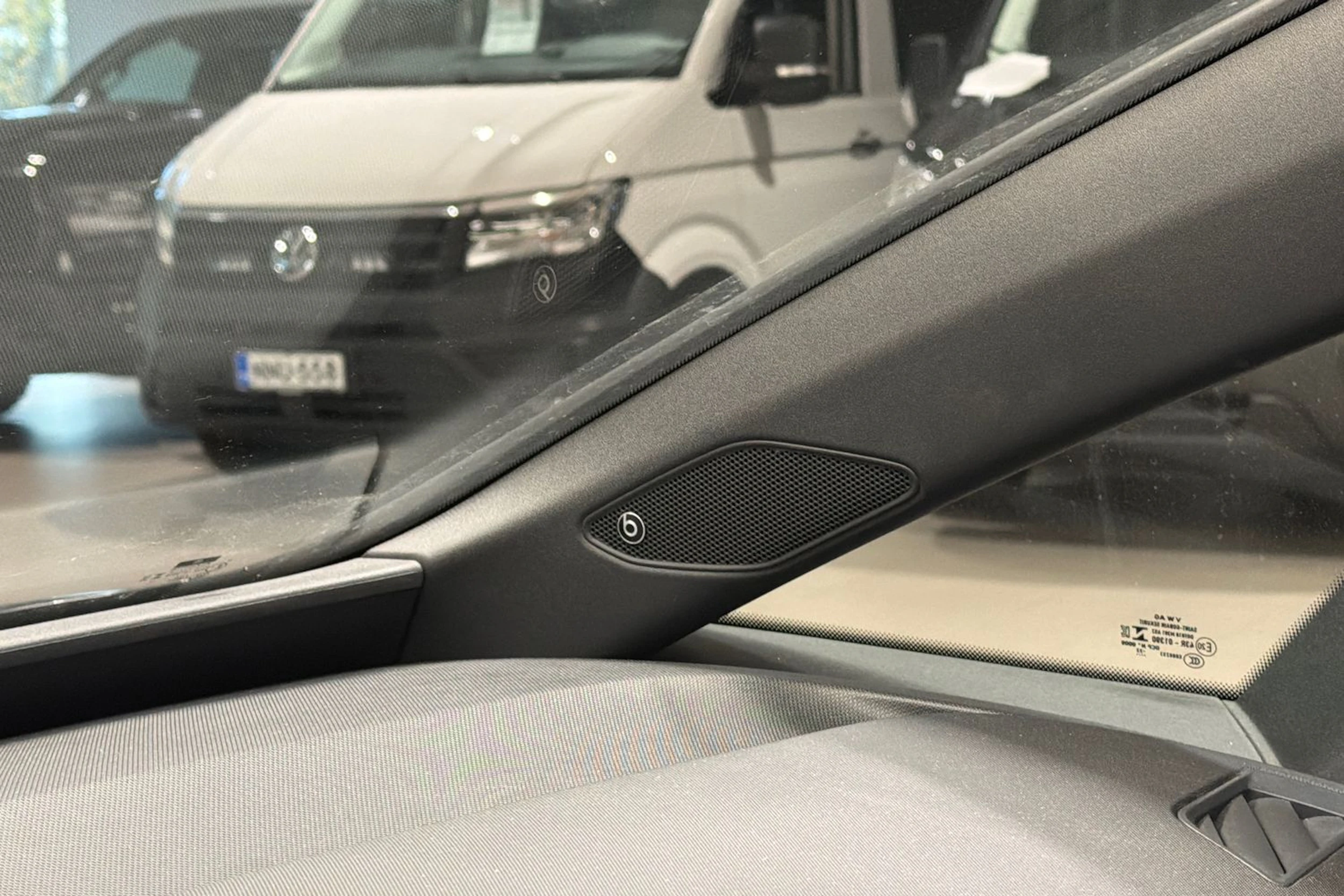harmaa CUPRA Born 2022 kuva 5.