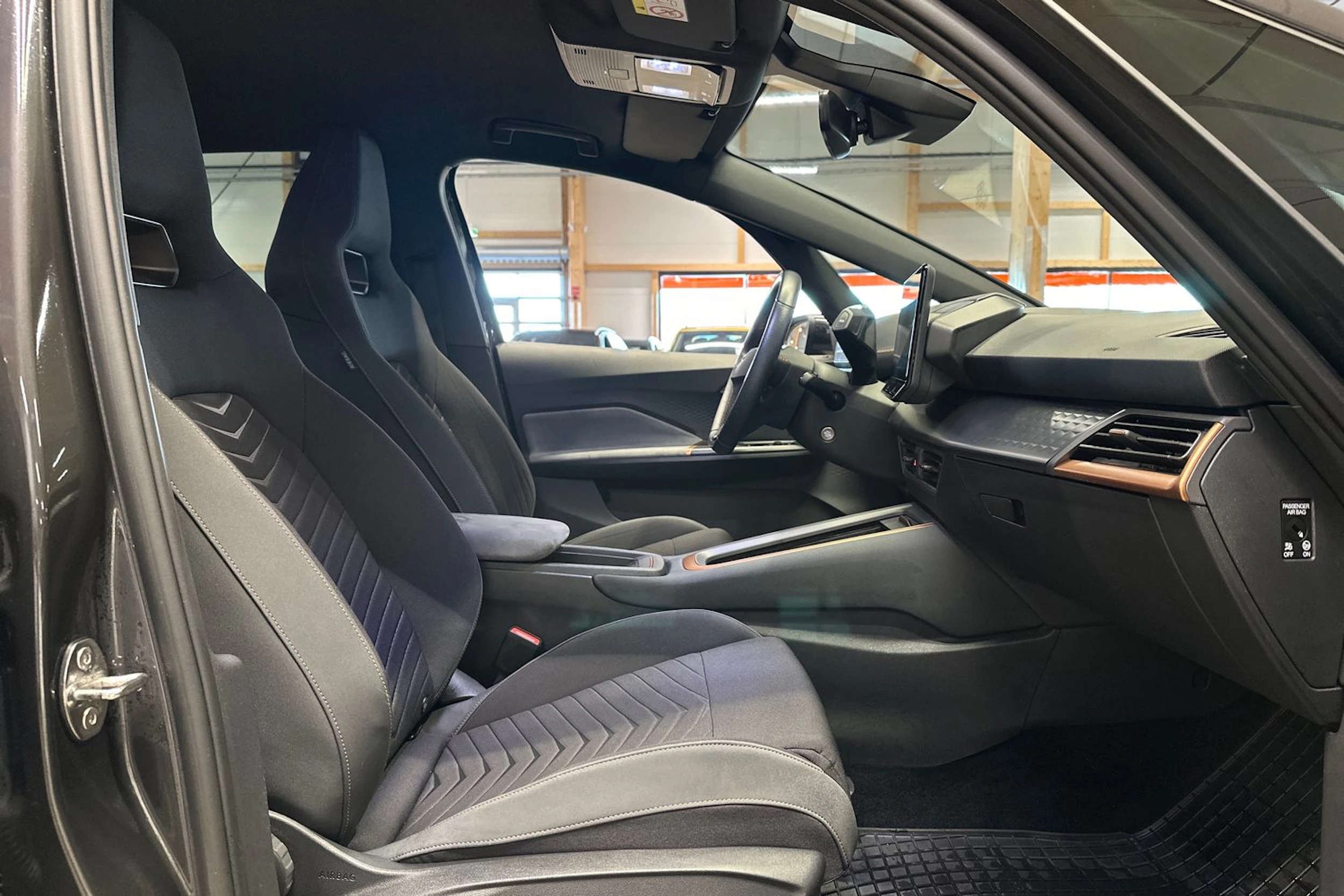 harmaa CUPRA Born 2022 kuva 10.