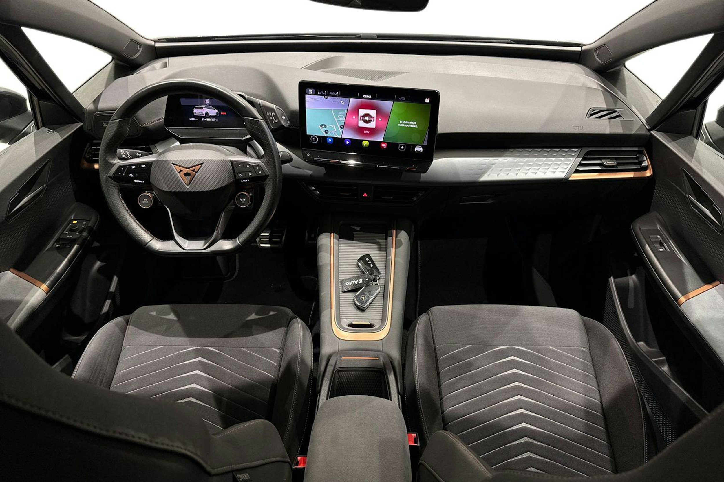 harmaa CUPRA Born 2023 kuva 9.