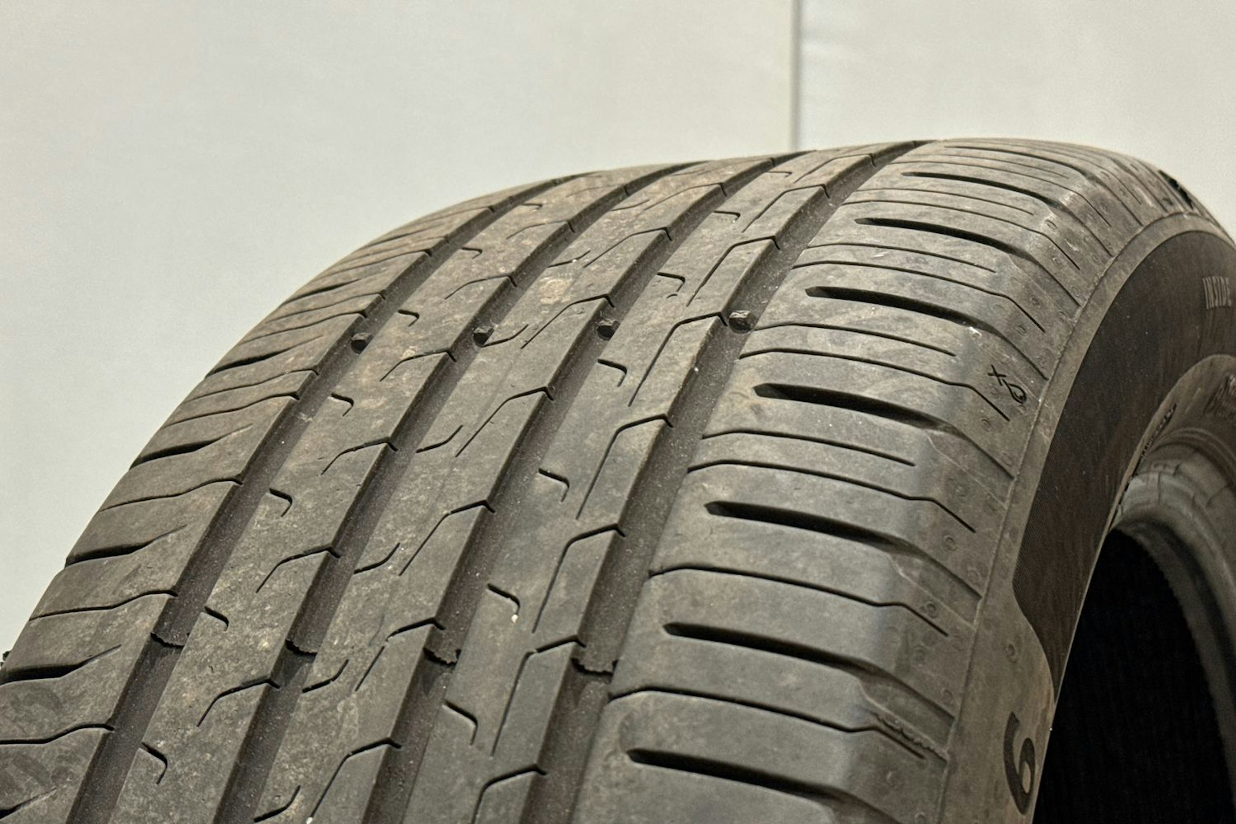 harmaa CUPRA Born 2023 kuva 14.