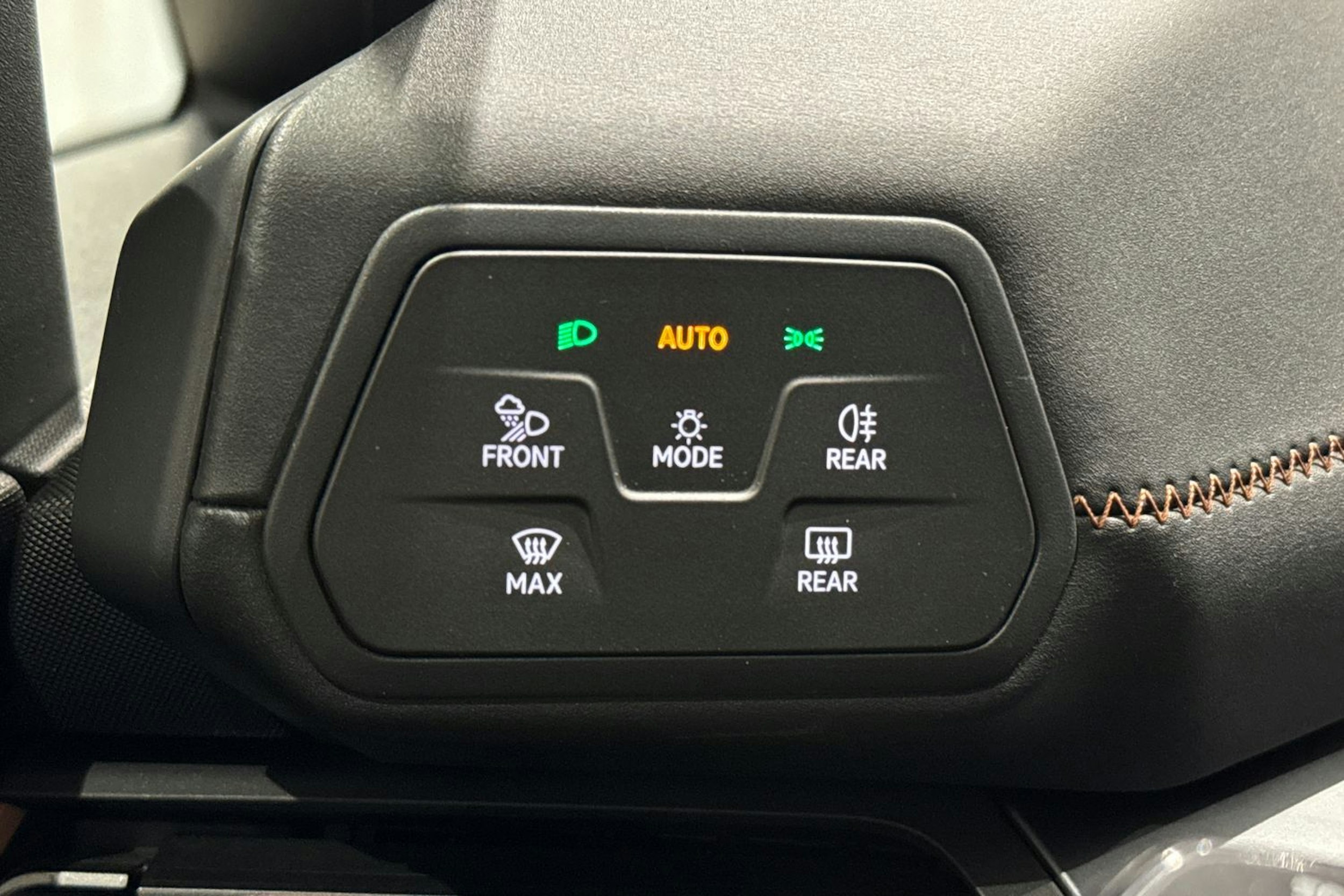 harmaa CUPRA Born 2023 kuva 19.