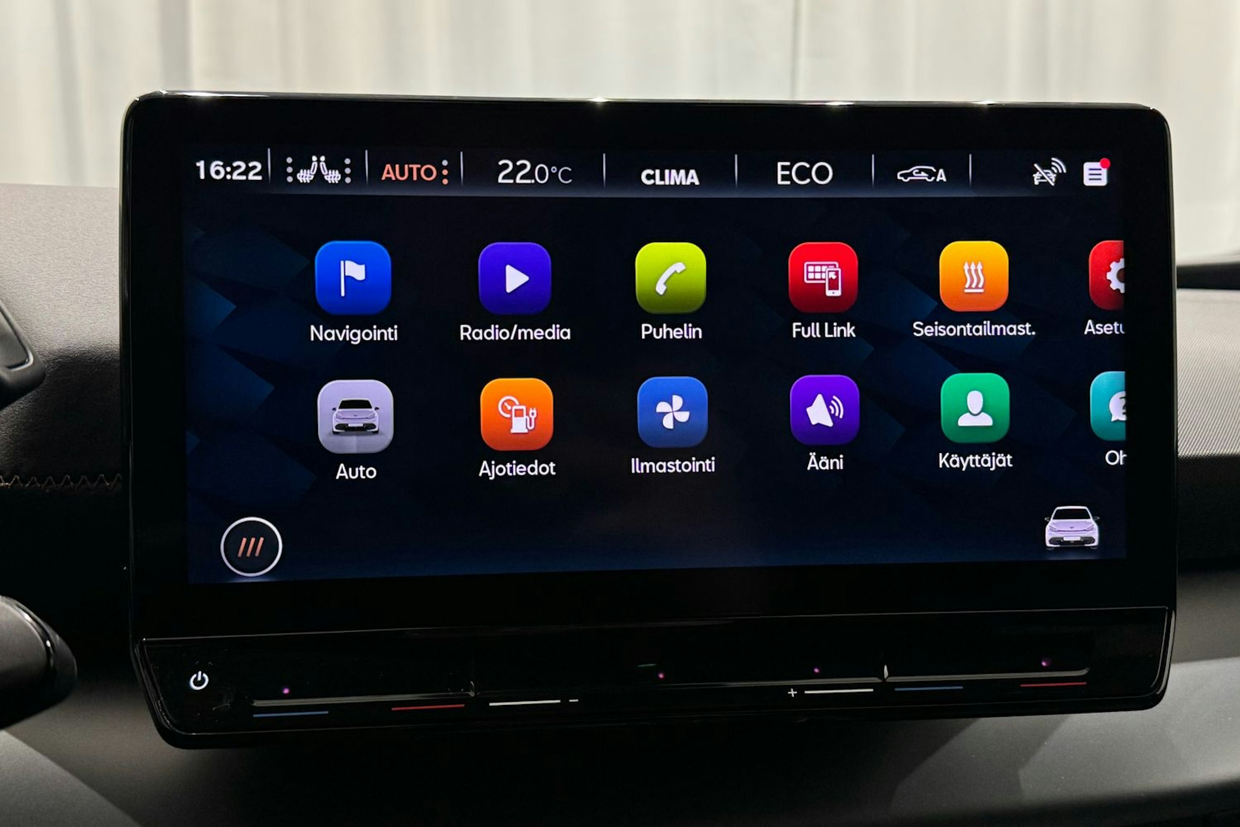 harmaa CUPRA Born 2023 kuva 21.