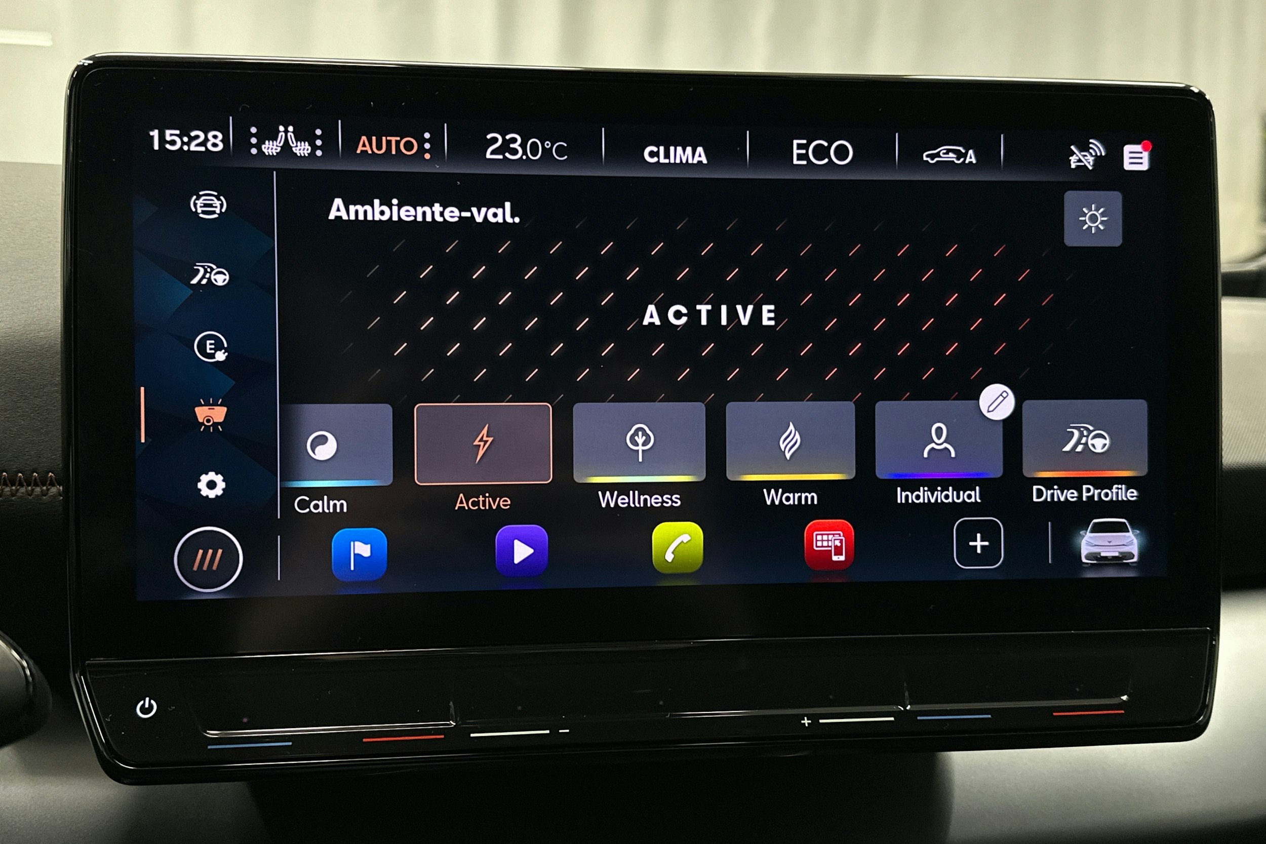 harmaa CUPRA Born 2022 kuva 28.