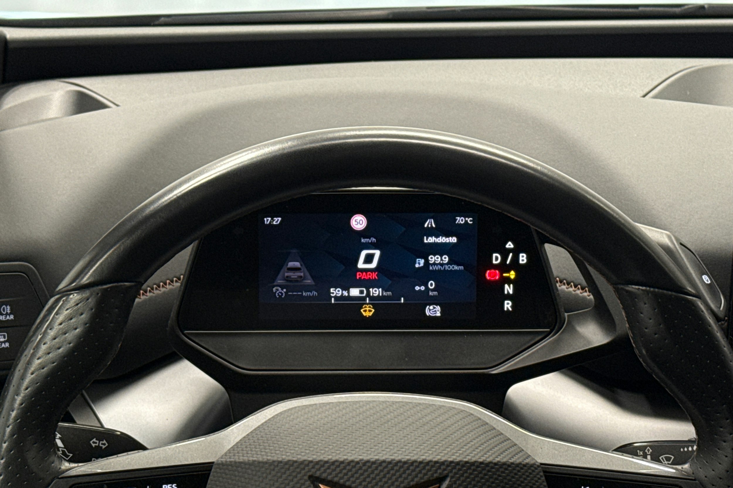 harmaa CUPRA Born 2023 kuva 15.