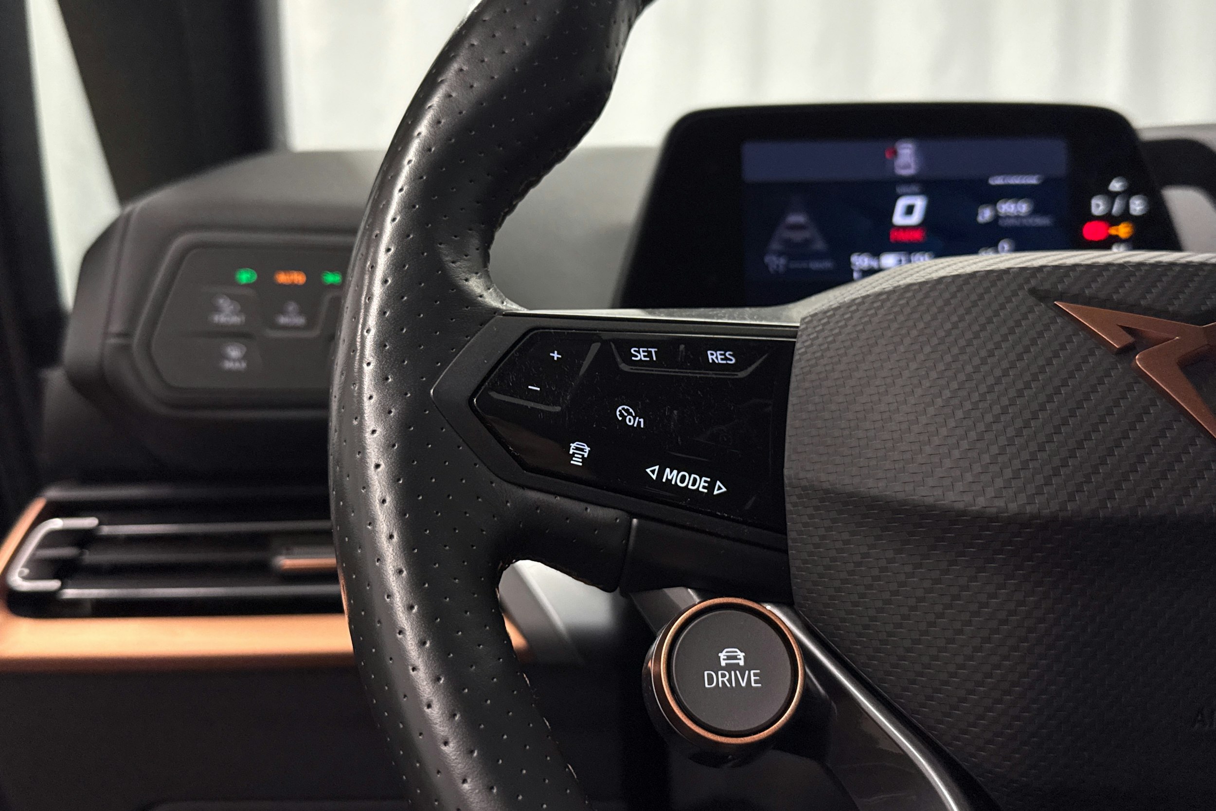 harmaa CUPRA Born 2023 kuva 16.