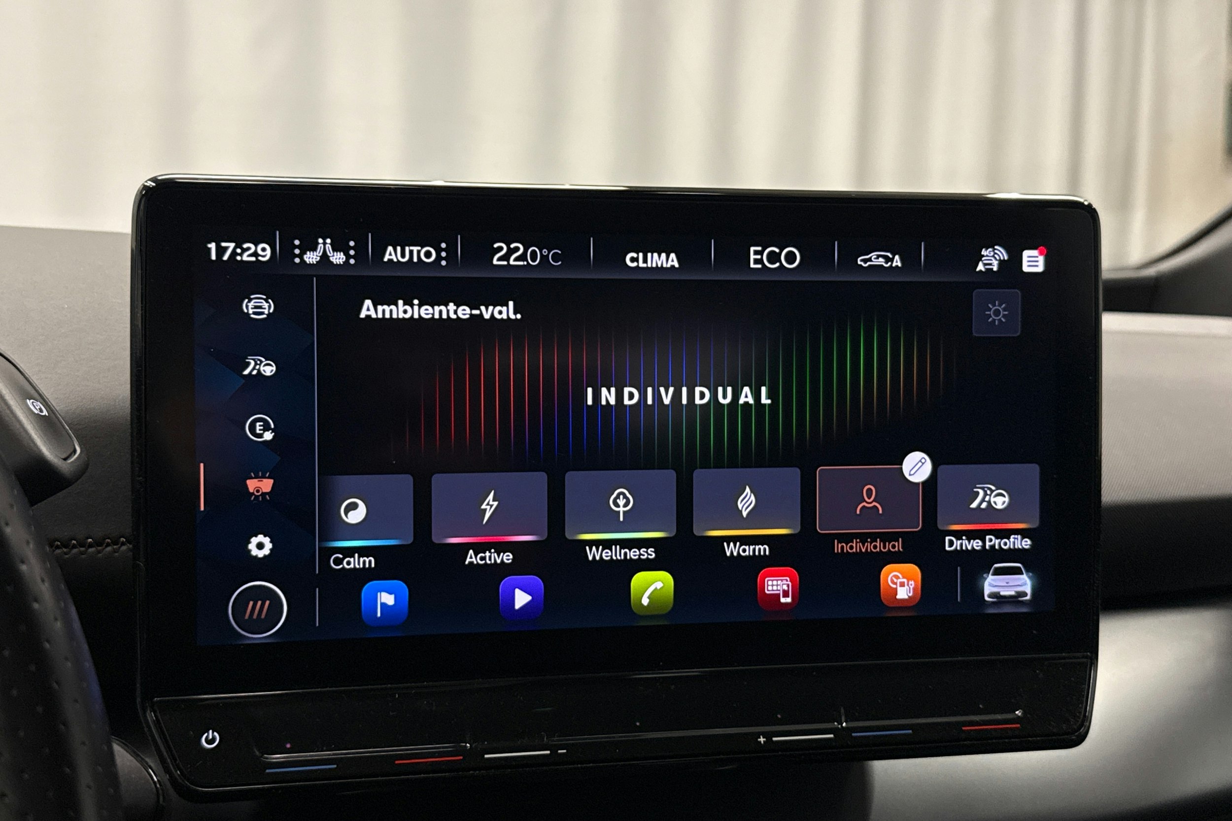 harmaa CUPRA Born 2023 kuva 25.