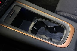 punainen CUPRA Born 2022 kuva 24.