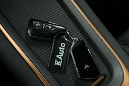 harmaa CUPRA Born 2022 kuva 36.