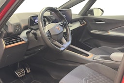 punainen CUPRA Born 2022 kuva 6.