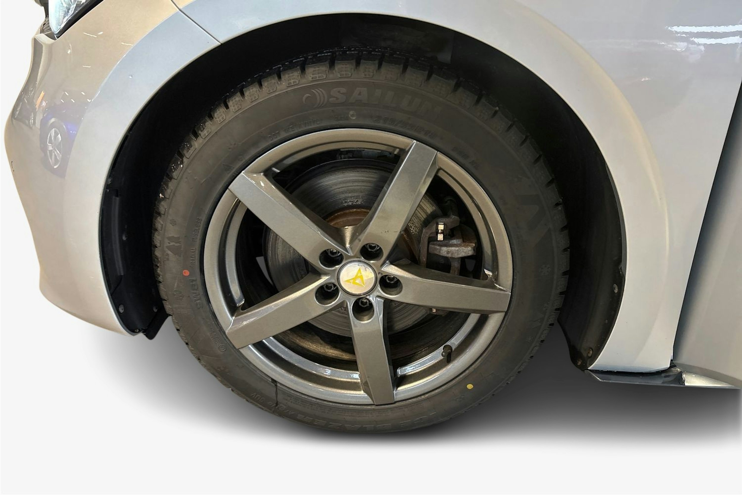 Harmaa CUPRA BORN 2022 kuva 11.