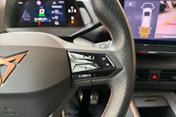 sininen CUPRA Born 2022 kuva 21.