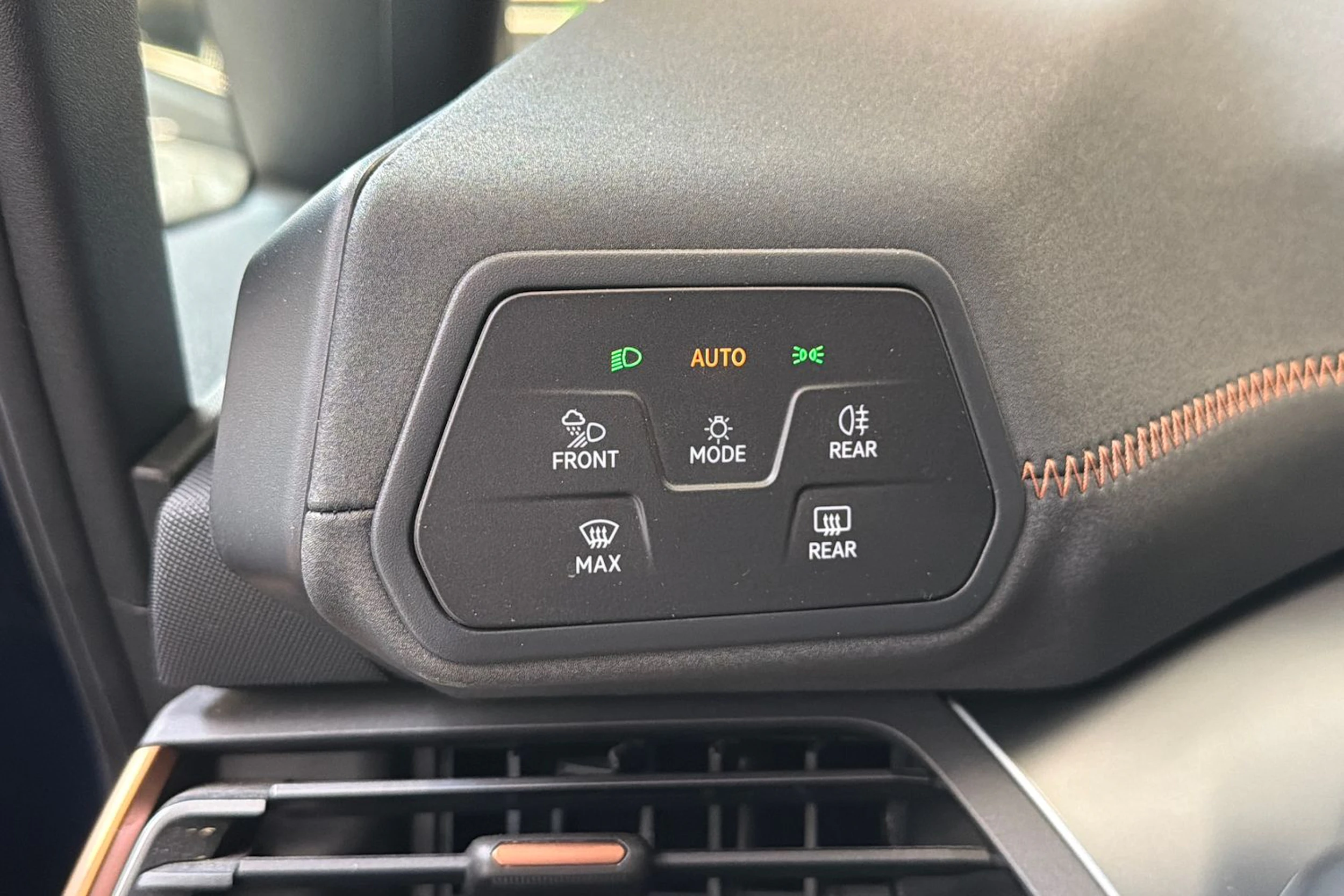 sininen CUPRA Born 2022 kuva 22.