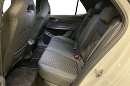 valkoinen CUPRA Born 2022 kuva 10.