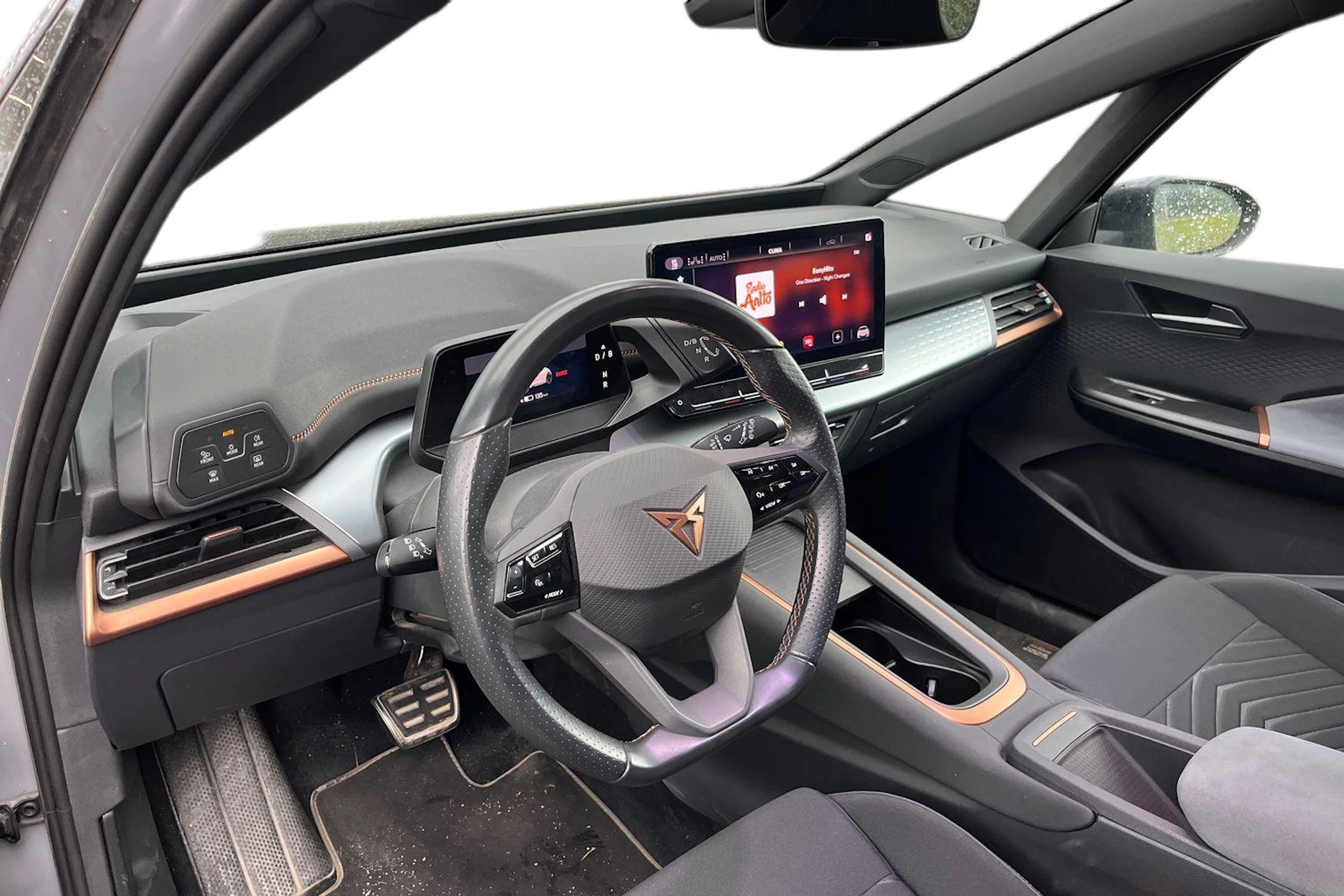 harmaa CUPRA Born 2022 kuva 3.