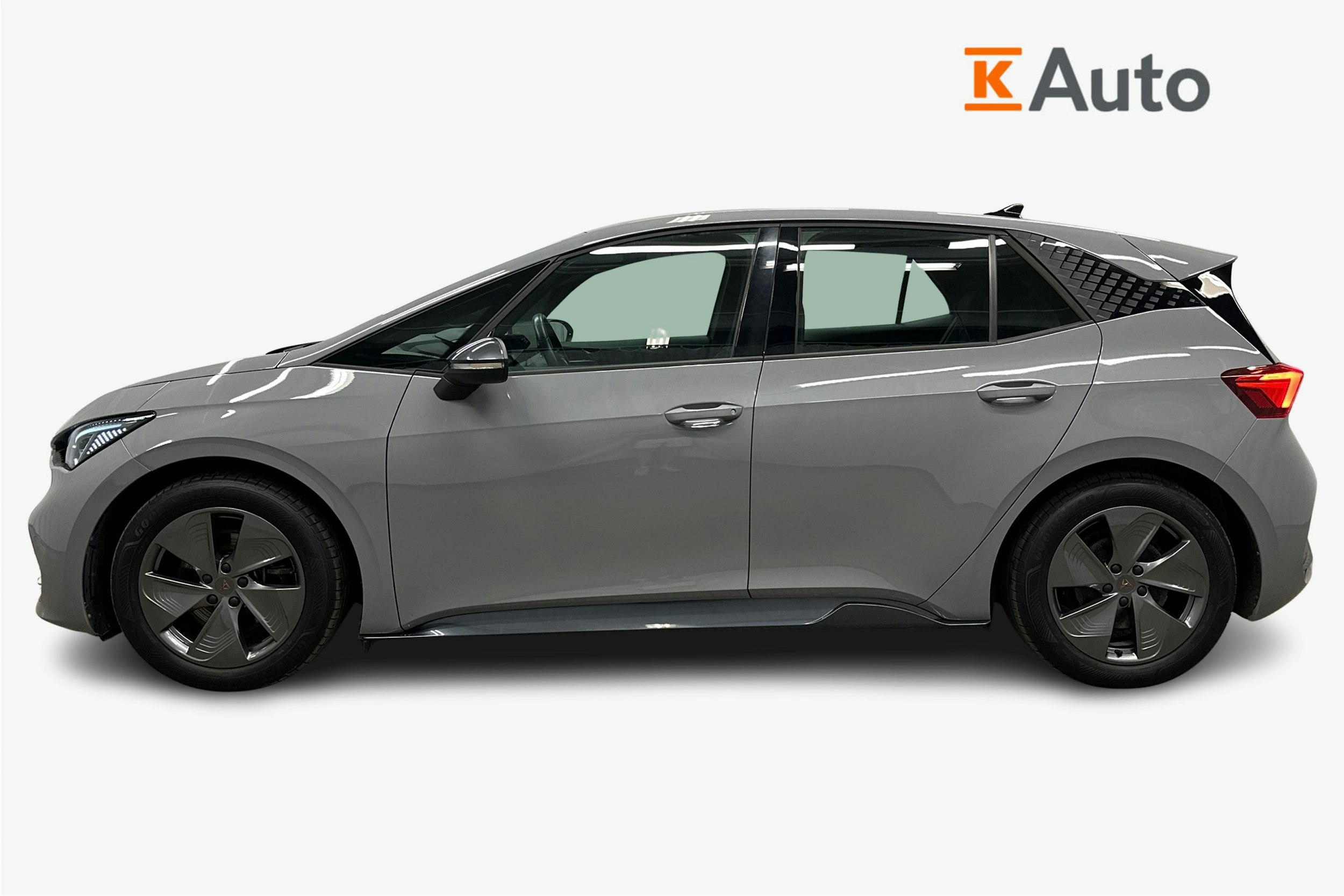 harmaa CUPRA Born 2022 kuva 5.