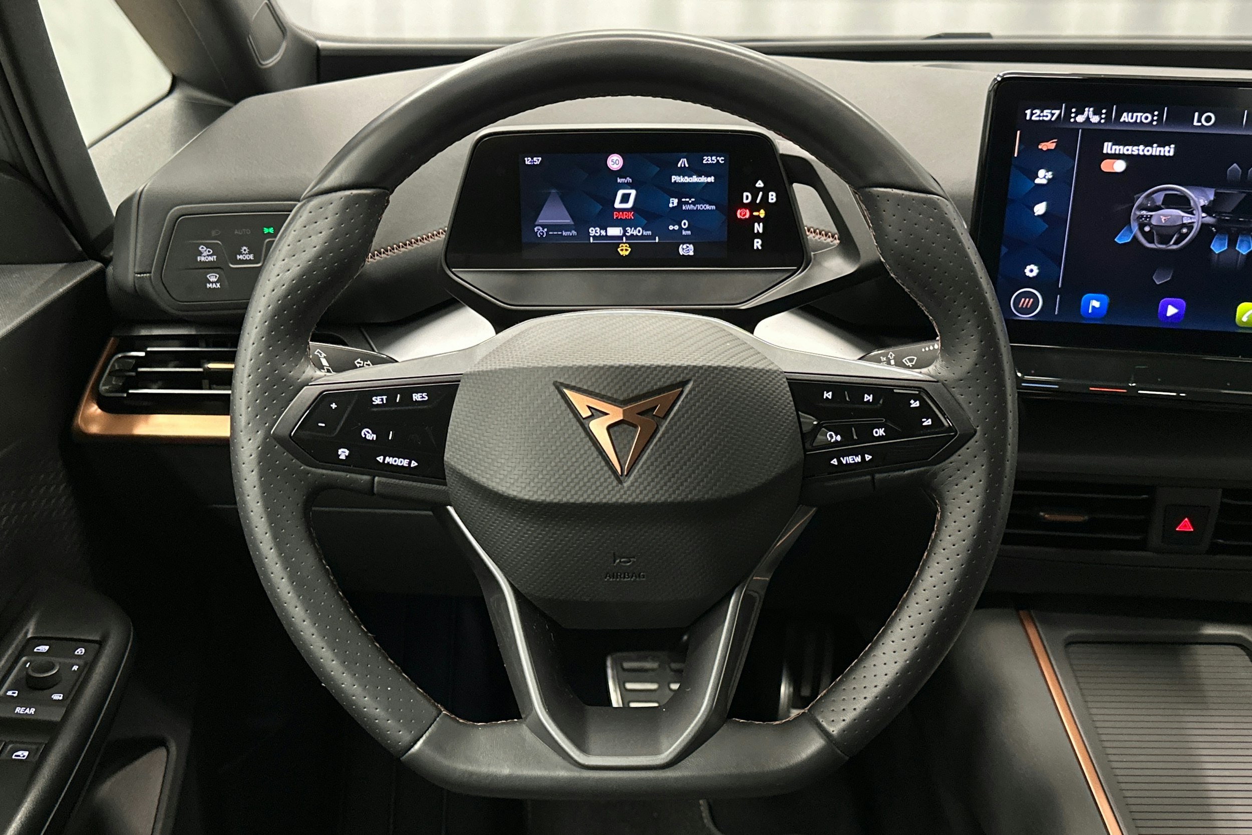 harmaa CUPRA Born 2022 kuva 13.